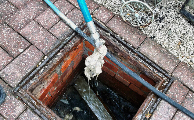 https://plumbermountlawley.com.au/uploads/2025/06/blocked-drains-598620.jpg